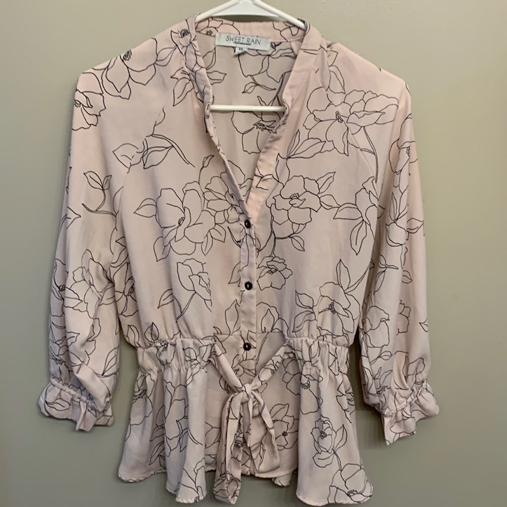 XS Sweet Rain floral tie waist long sleeved blouse.